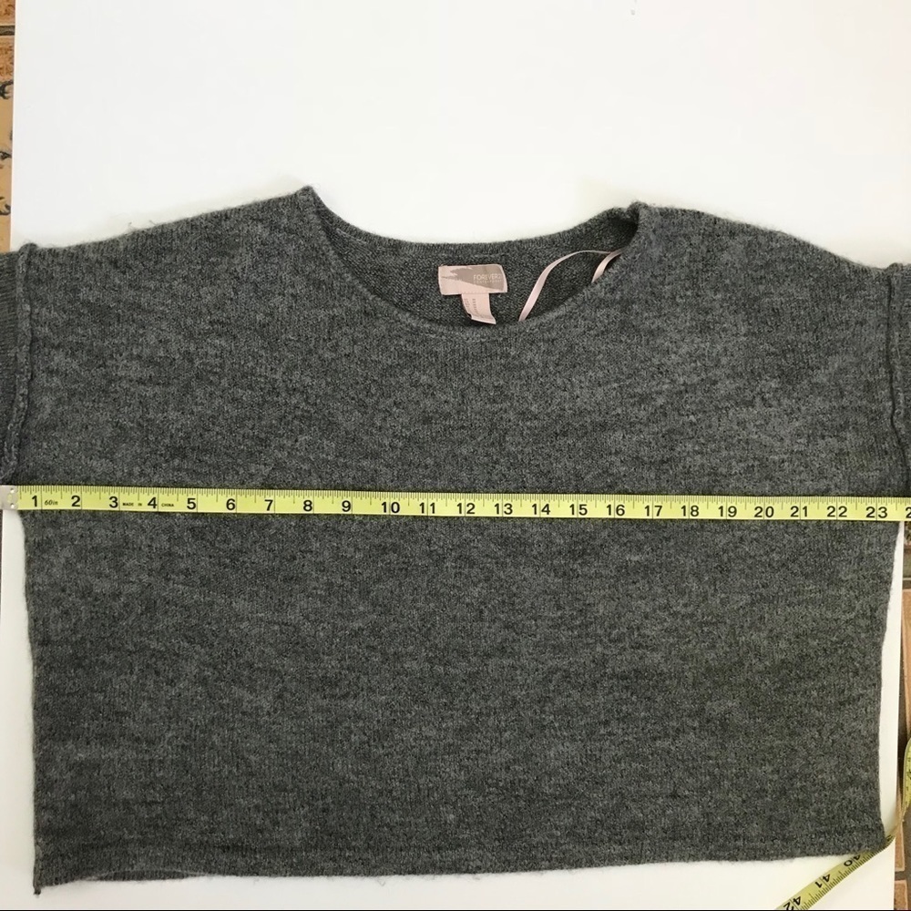 Cropped sweater - Picture 8 of 8